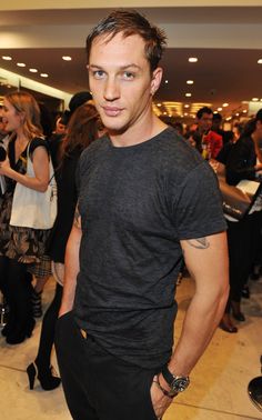 5747d404a795ca45c272c222219bf2ee--tom-hardy-imdb-celebrity-guys.jpg