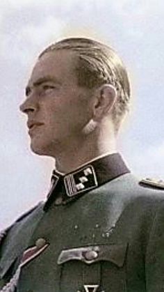 6247bc9b68510d5e181b7229fe6a12bd--waffen.jpg