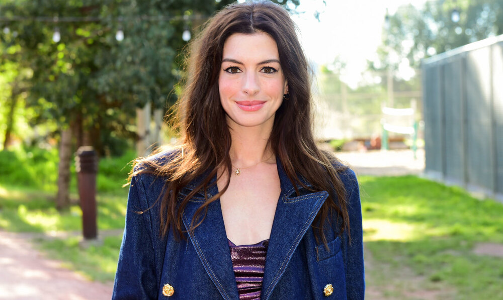 anne-hathaway-net-worth-ftr.jpg