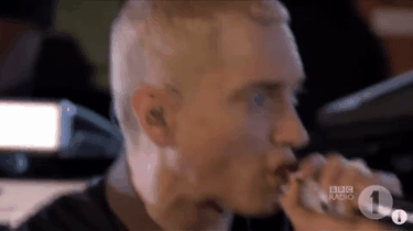 EE0A7B6C-F779-404D-8A71-CA50EDC2C573.gif