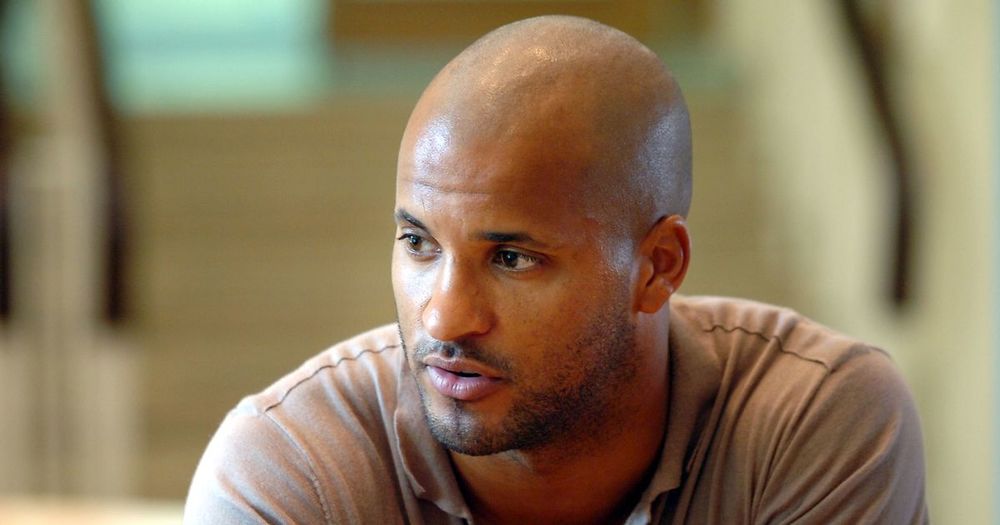 Former-Hollyoaks-actor-Ricky-Whittle-on-set-in-2009.jpg