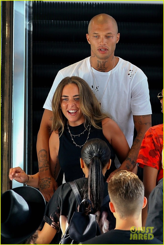 jeremy-meeks-chloe-green-topshop-los-angeles-02.jpg
