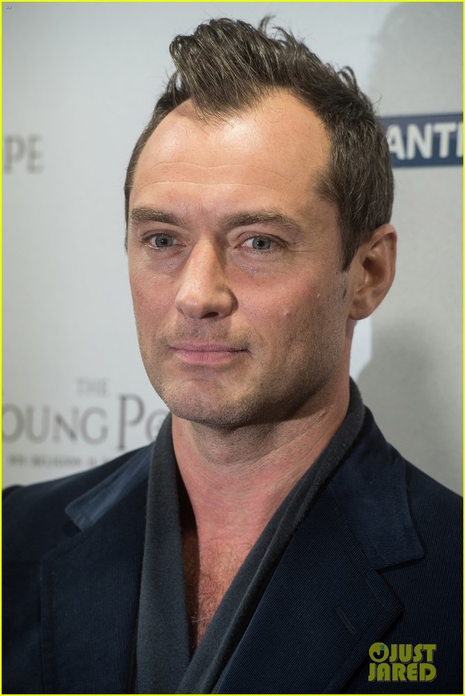 jude-law-gets-son-rafferty-support-at-young-pope-uk-premiere-04.jpg