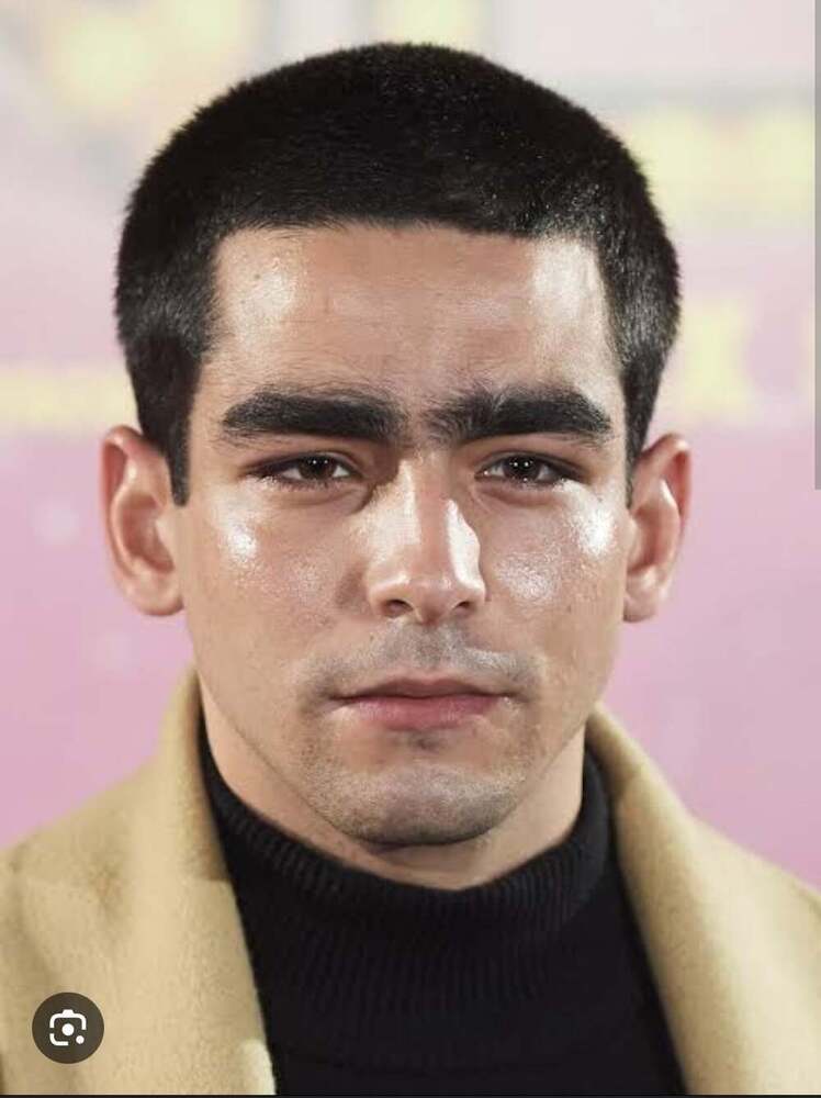 omar-ayuso-v0-er3c19wh2y3d1.jpg