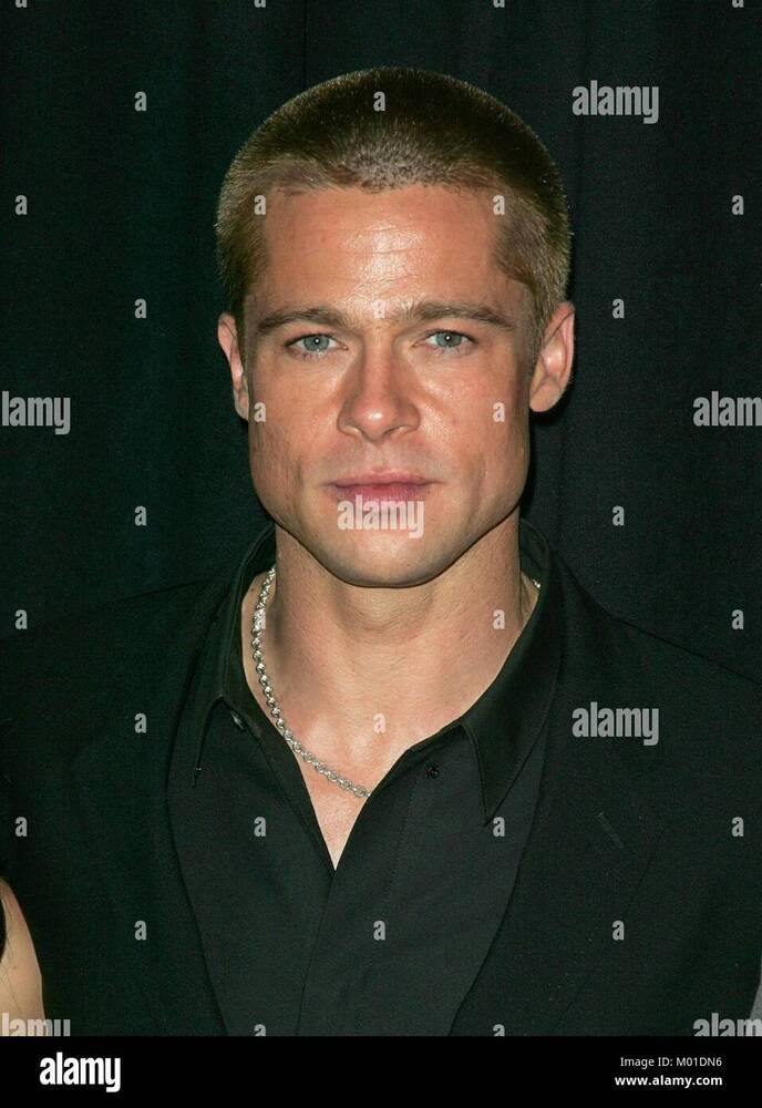 re-of-troy-at-the-ziegfeld-theater-new-york-M01DN6.jpg