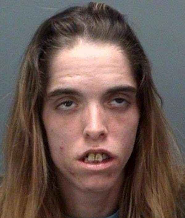 SwiYXVkIjpbInVybjpzZXJ2aWNlOmZpbGUuZG93bmxvYWQiXX0.jpg