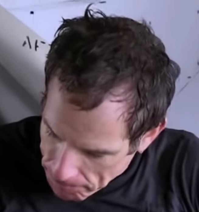 x3HFTNN.jpg