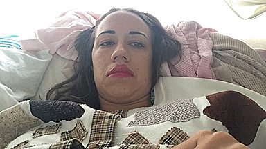 635982547672558450119222920_miranda%20lethargic.gif