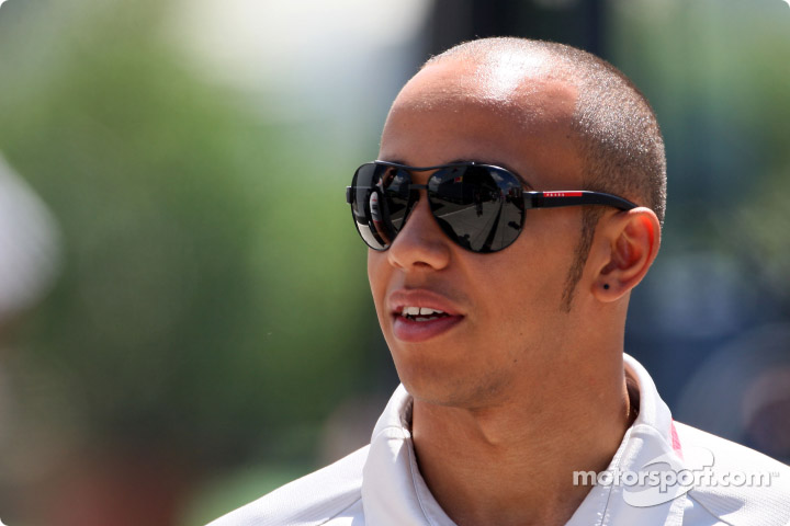 hami-prada-sport-haircut.jpg