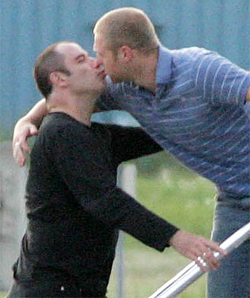 travolta080906_503x600.jpg