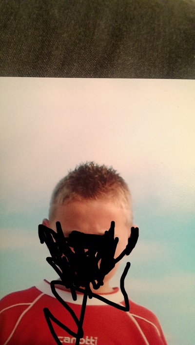 mr4ayv.jpg