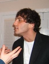 r9ncdw.jpg