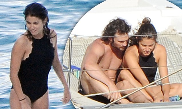 www.dailymail.co.uk